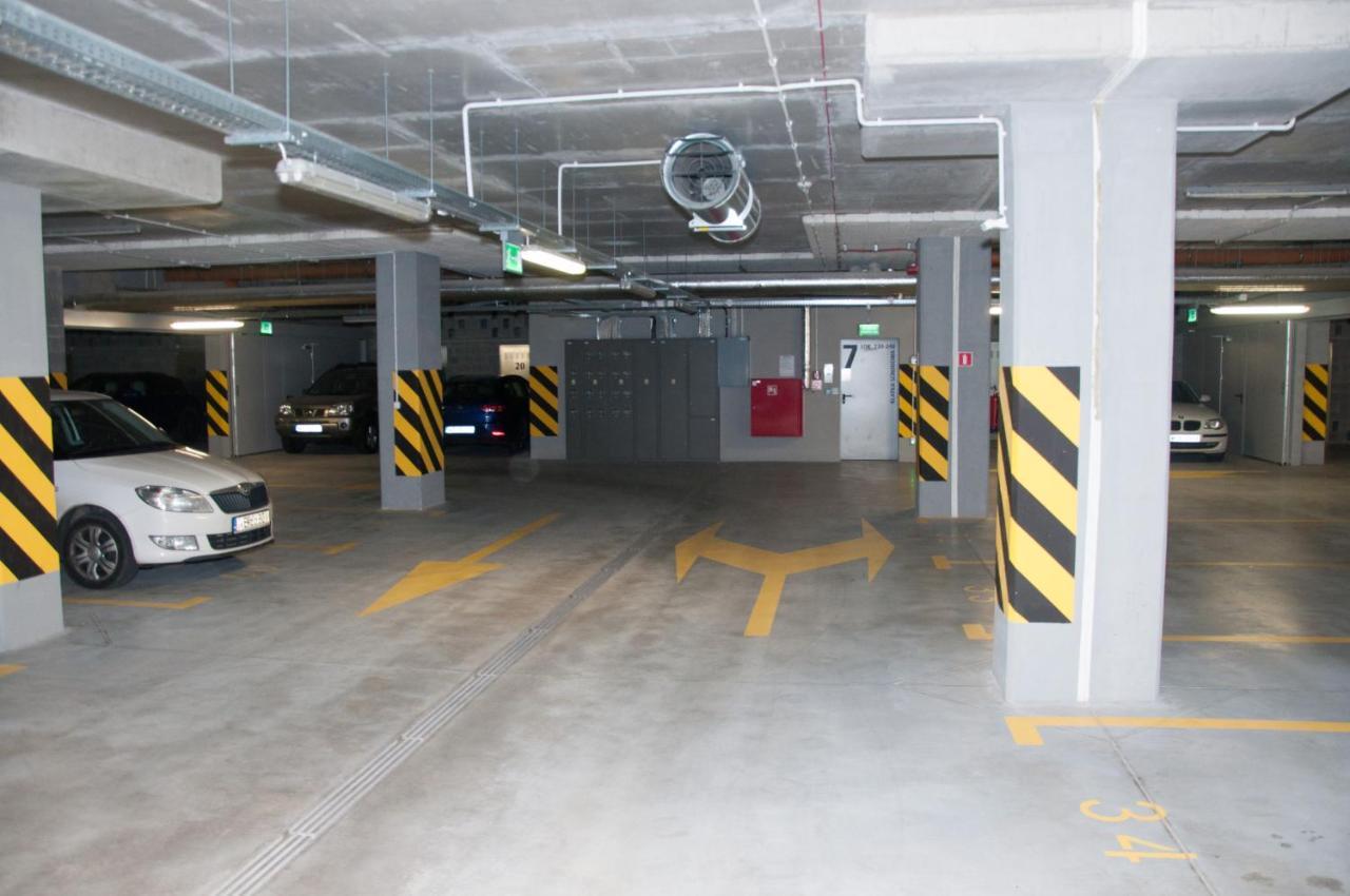ורשה Apartament Obrzezna 3 Deluxe מראה חיצוני תמונה