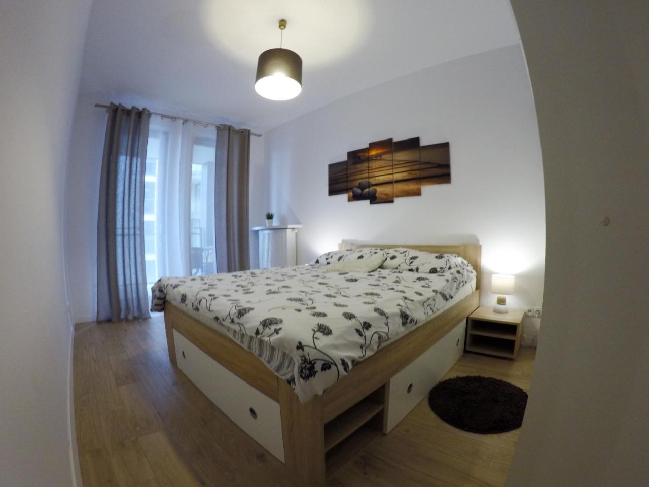 ורשה Apartament Obrzezna 3 Deluxe מראה חיצוני תמונה